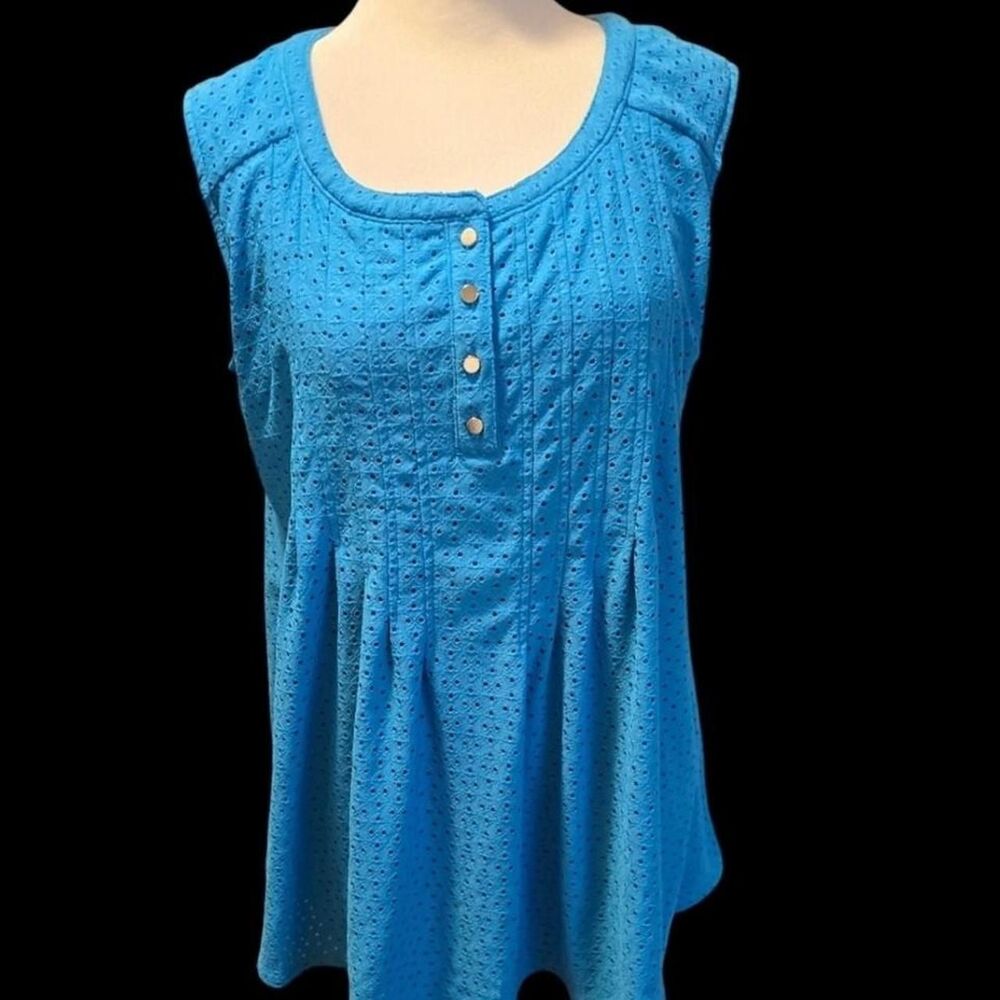 Avenue Women's Blue Blouse